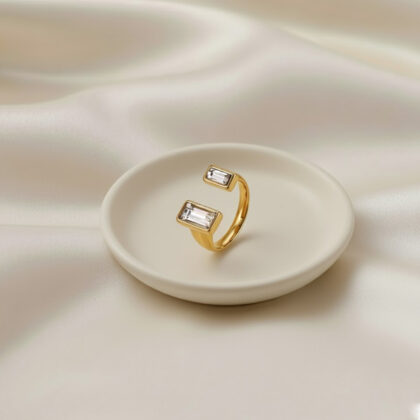 Elegant Open Ring With Rhinestone Accents