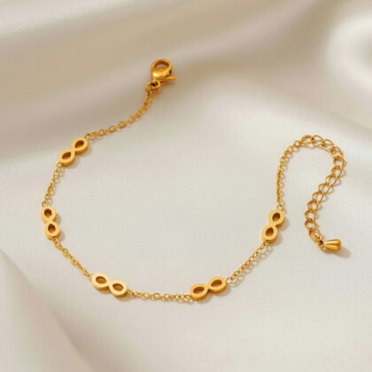 Infinity Loop Chain Bracelet