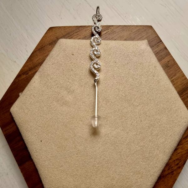 Elegant Spiral Zircon Drop Earrings - Image 3