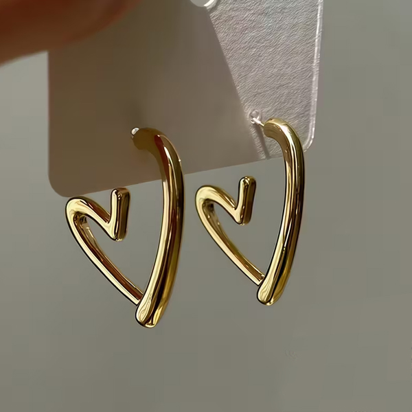 Hypoallergenic Heart-Shaped Earrings - Image 3