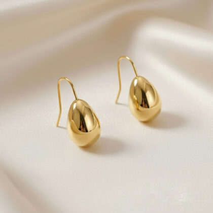 MONALLY Elegant Teardrop Dangle Earrings
